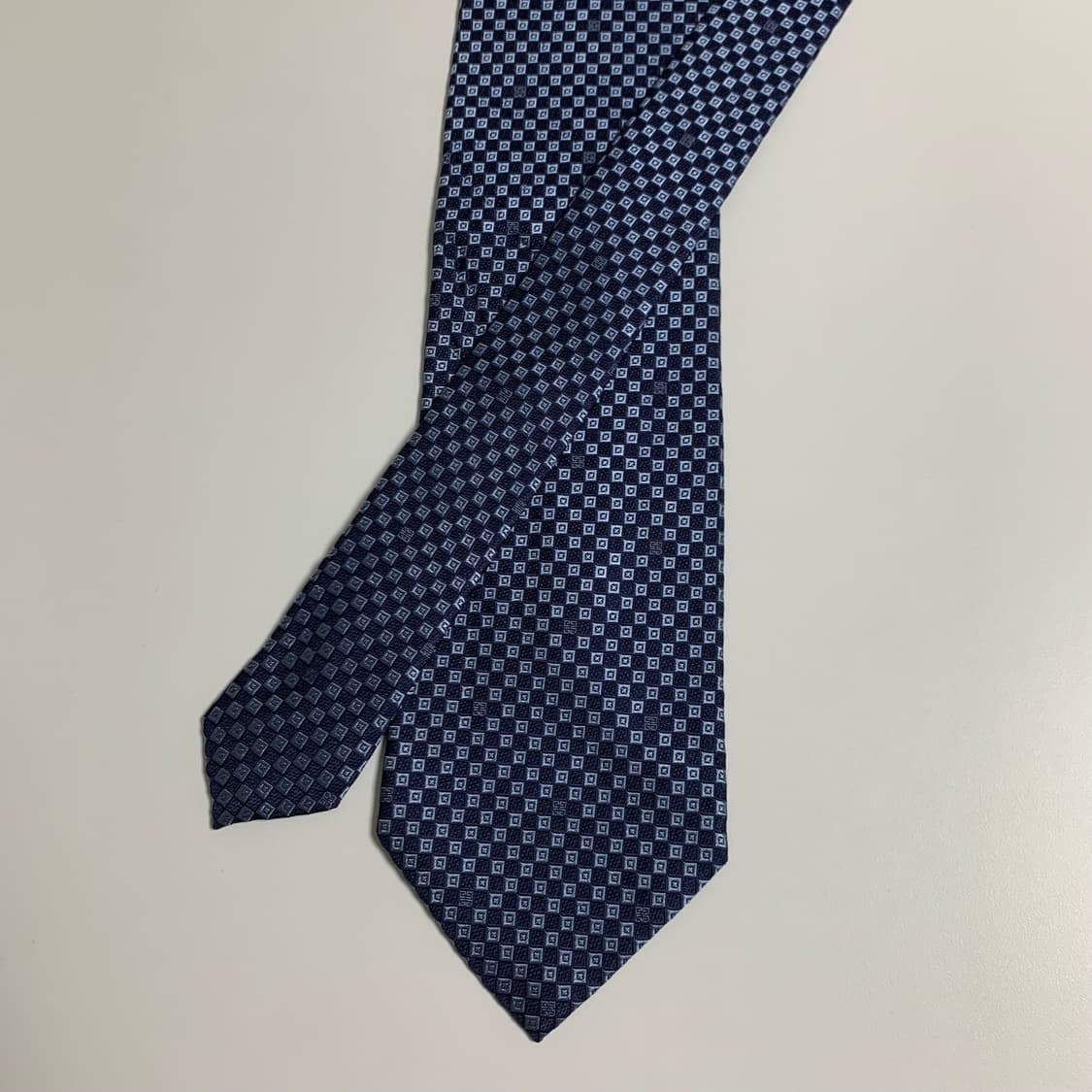 지방시(GIVENCHY) 신형라벨 명품넥타이 로고플레이 최상급 A+등급 상품이미지3