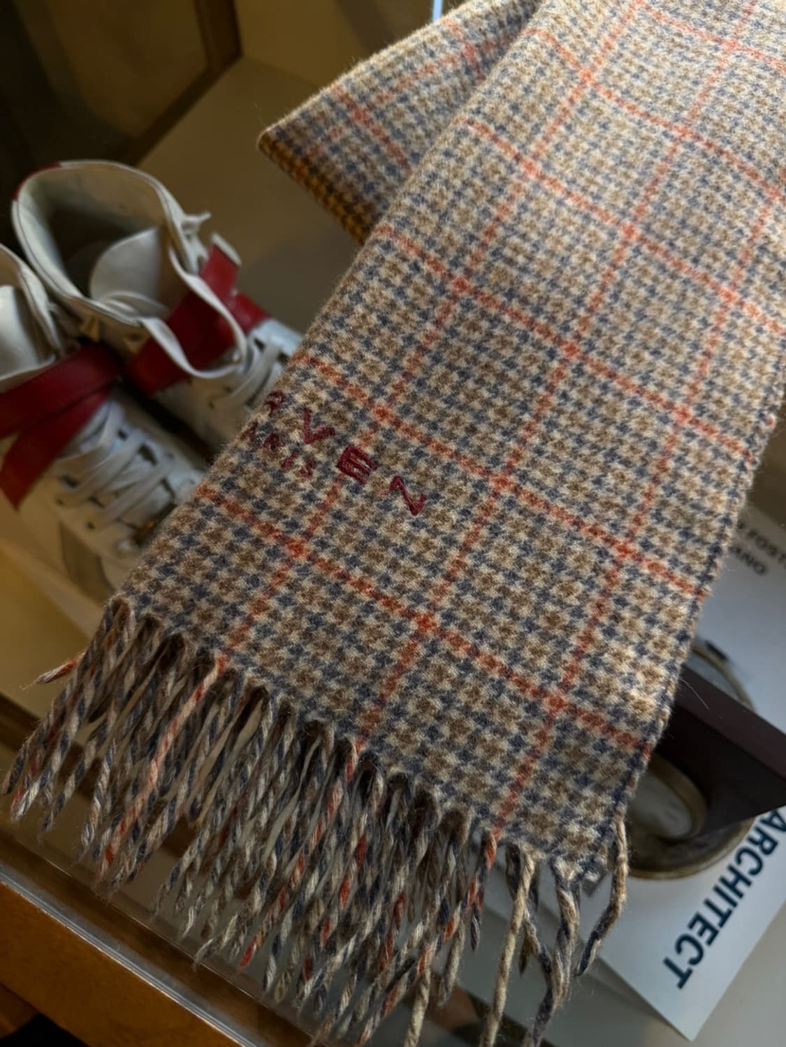 까르벵 건클럽체크 머플러 상품이미지4