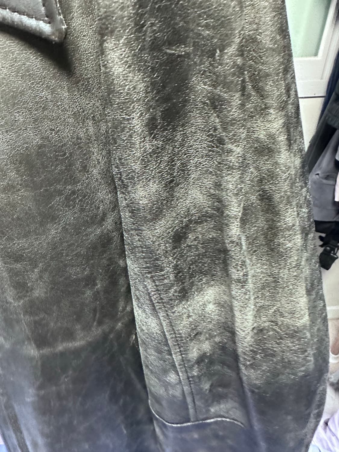 [L] 쿠어 네추럴 필링 풀업 가죽자켓 상품이미지4