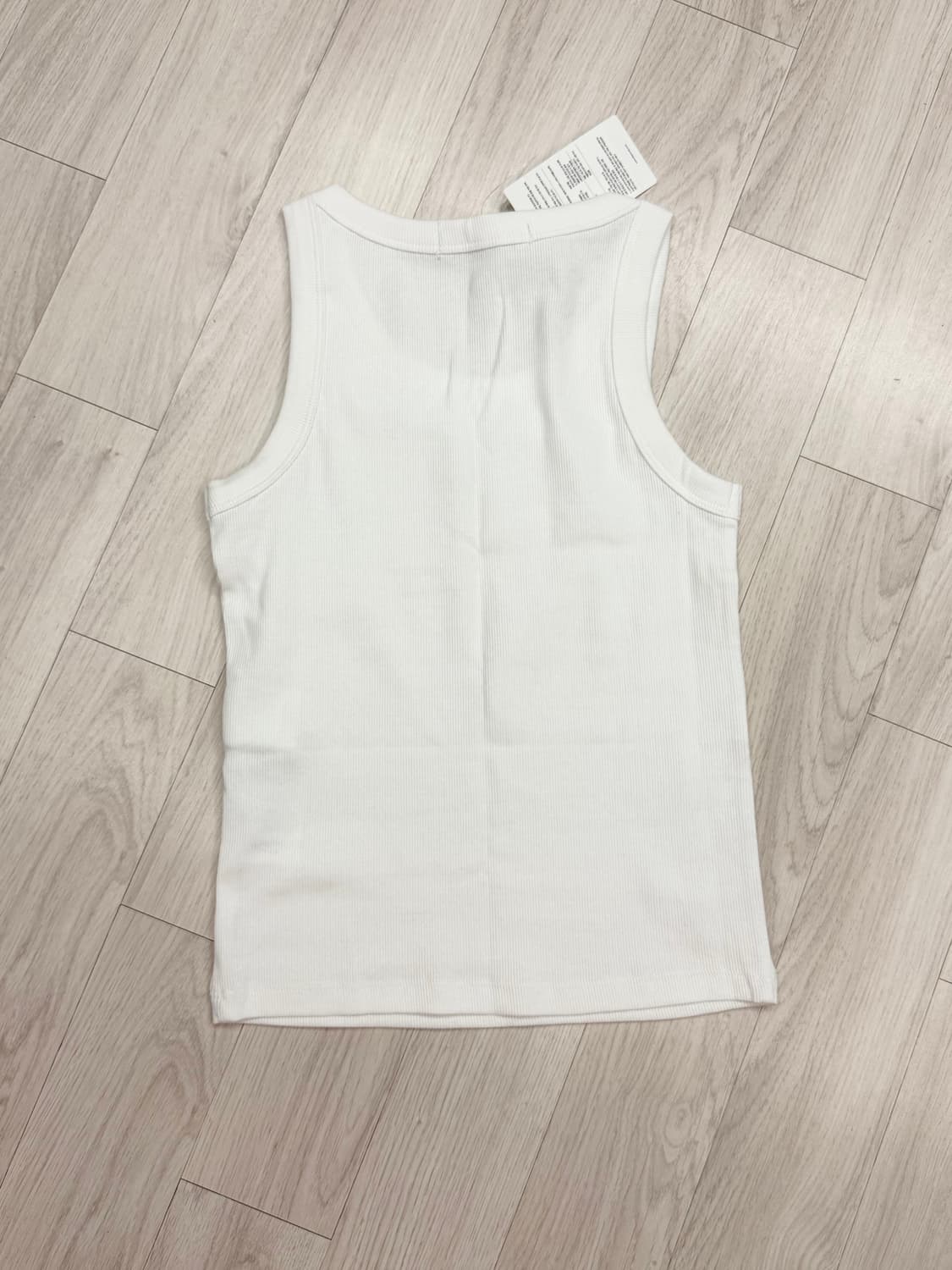 에잇세컨즈 S사이즈 베이직 탱크탑 화이트 기본나시 라운드넥나시 무신사 상품이미지9