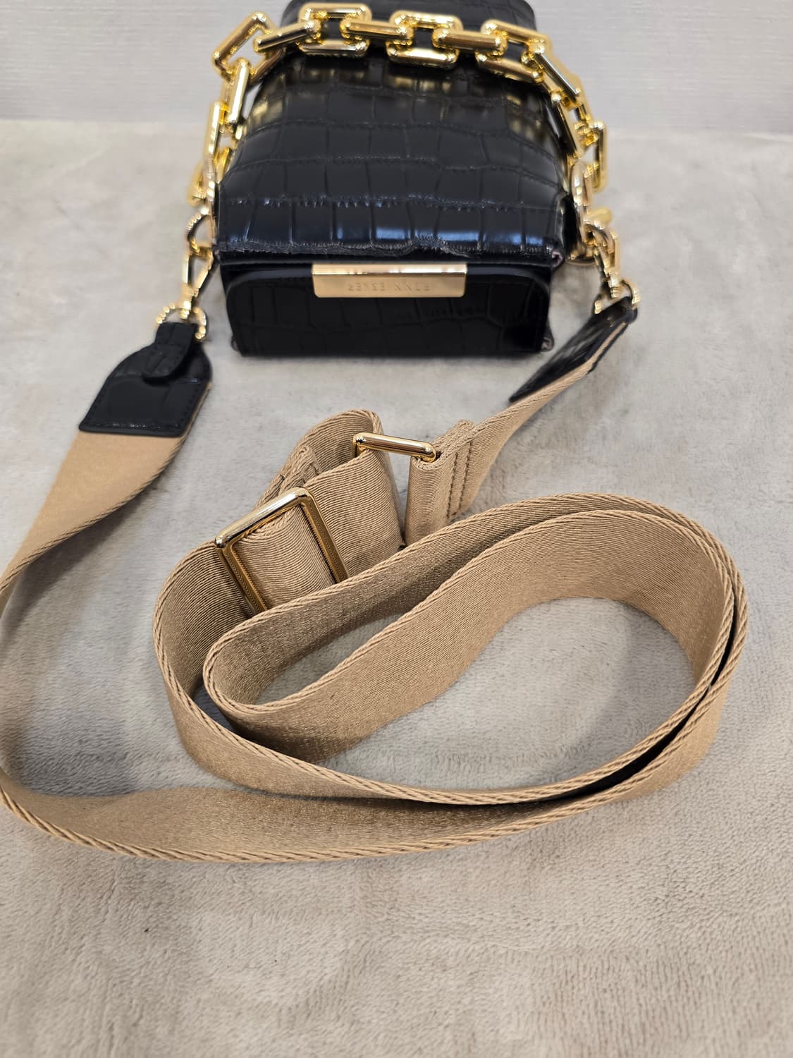 거의새거) 핀에스커 블랙 악어 패턴 미니 크로스백 토트백  폰백 상품이미지5