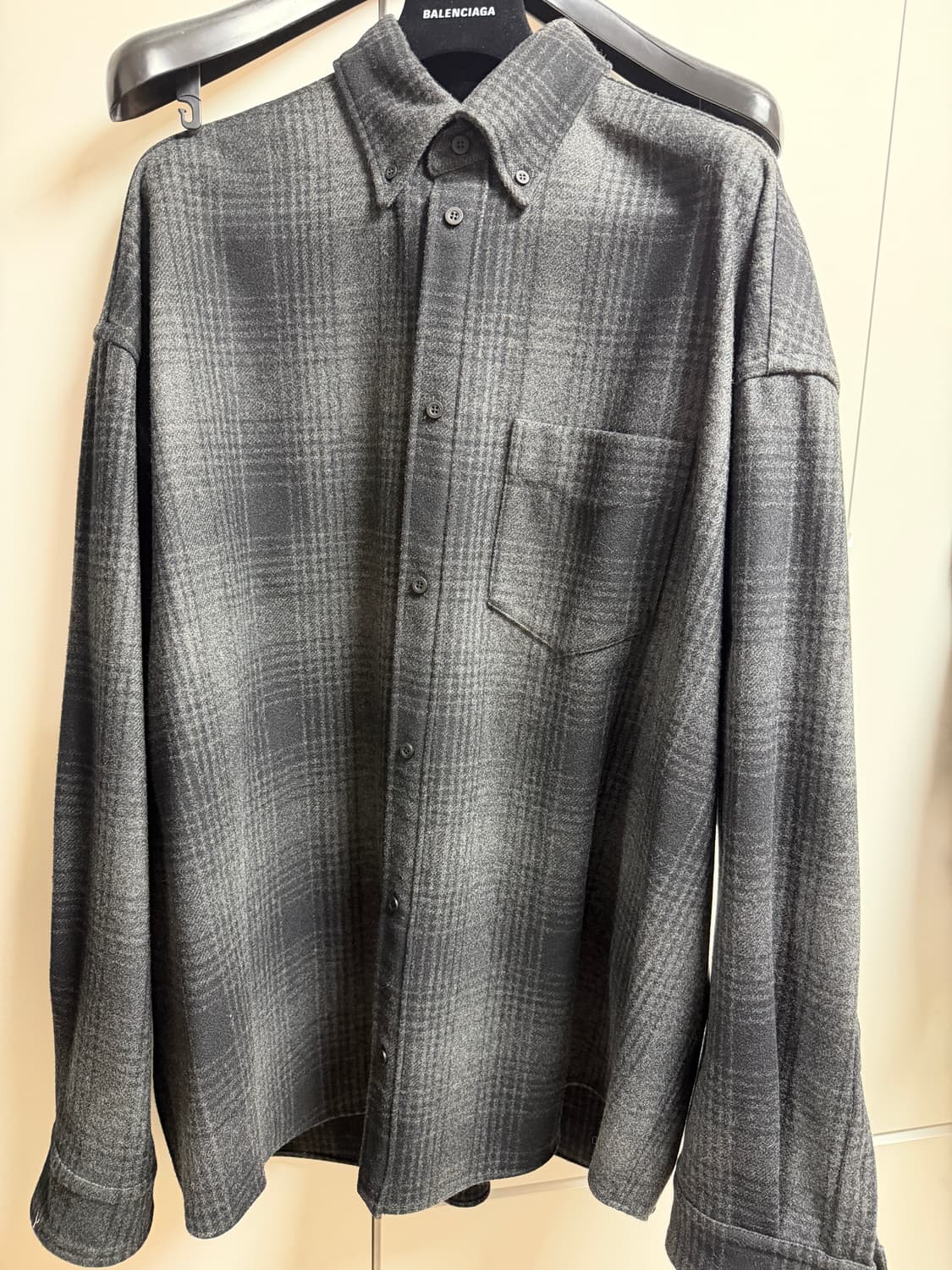 발렌시아가 오버사이즈 플란넬 체크 셔츠 1사이즈 상품이미지2