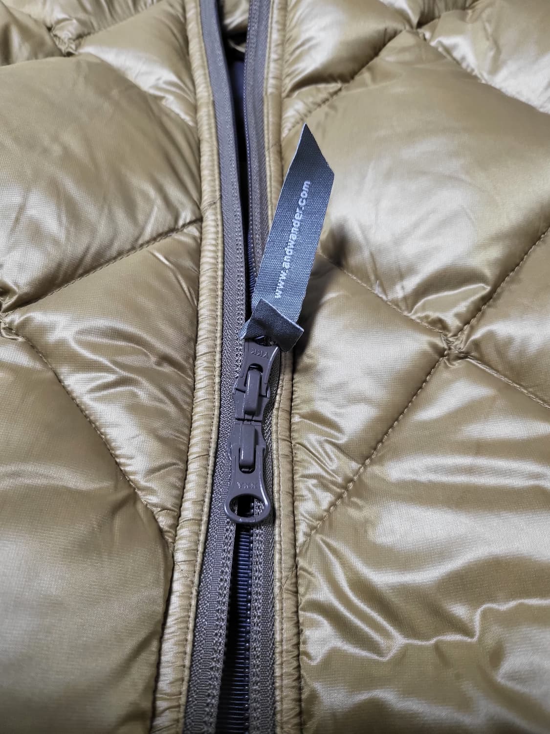 (새상품)and wander 앤드원더 다이아몬드 퀄팅 경량 다운 패딩 상품이미지4