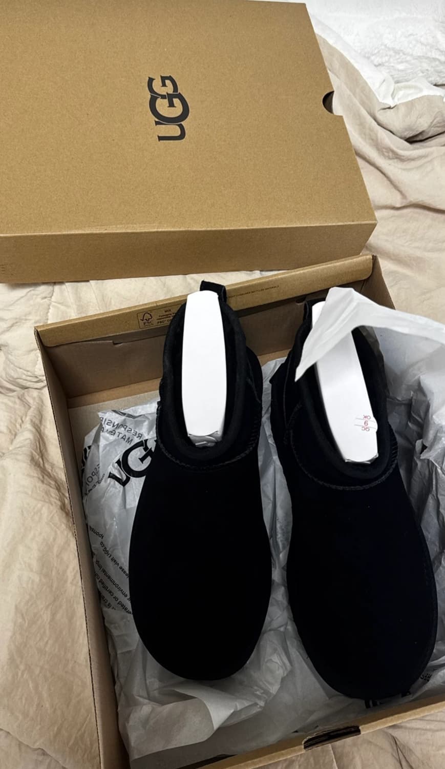 (새상품) UGG 클래식 울트라 미니 플랫폼 - 240 상품이미지3