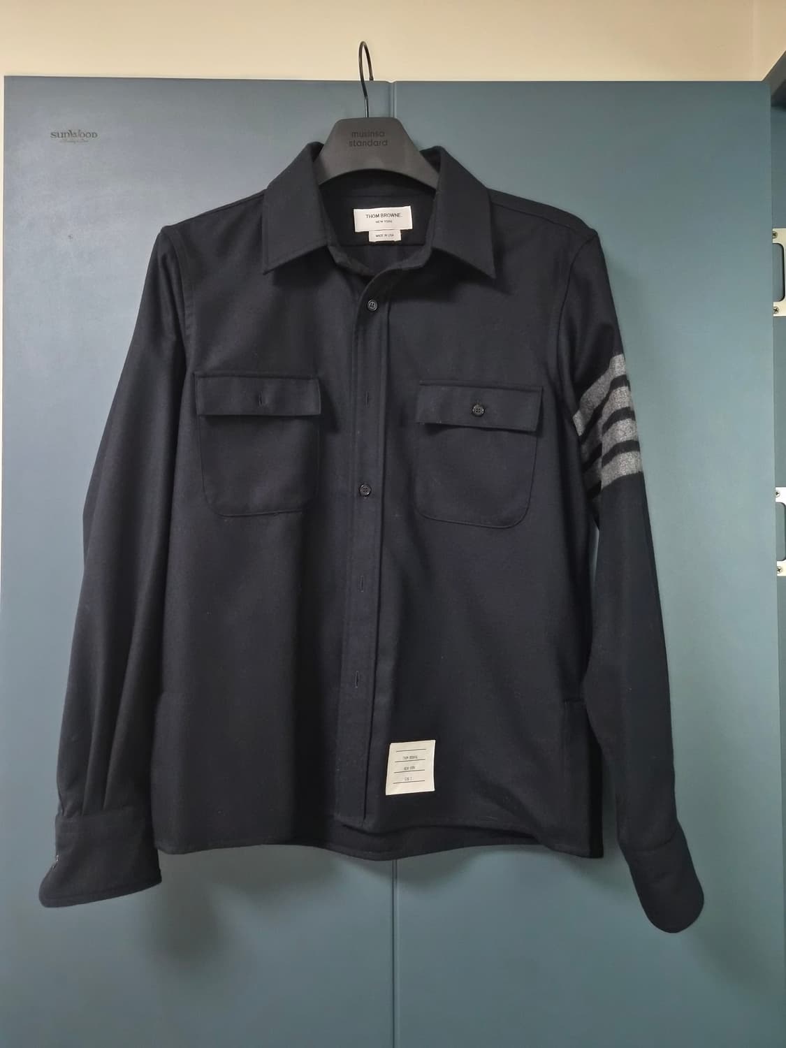 톰브라운 울 플란넬 셔츠 블랙 2사이즈 상품이미지1
