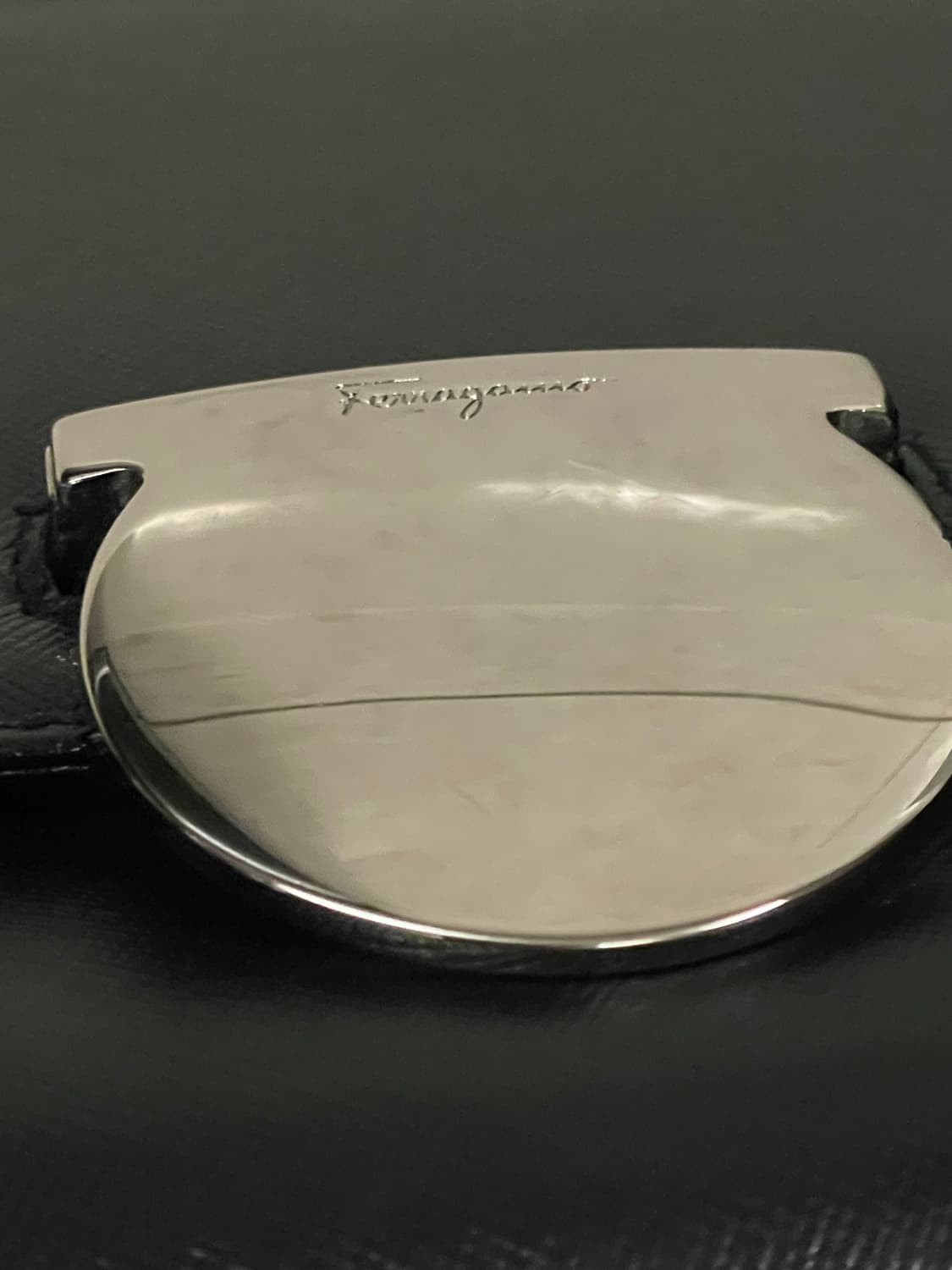 페라가모 간치니 숄더백 블랙 상품이미지3