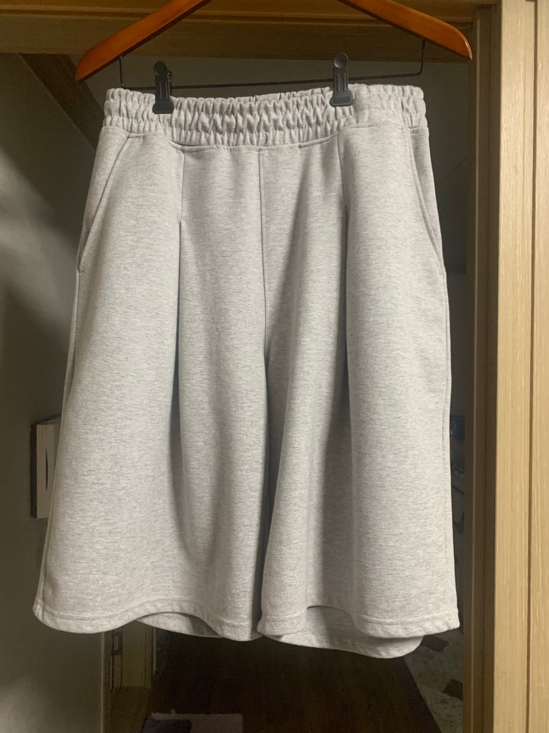 제로 딥 원턱 스웻 쇼츠 xero deep one tuck sweat 상품이미지1