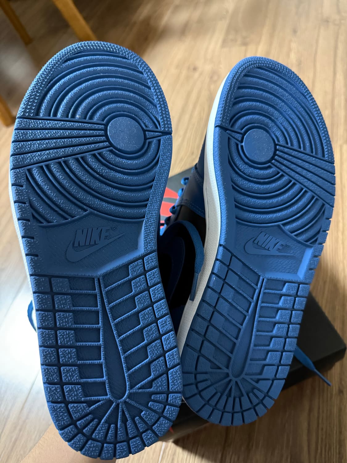 나이키 조던1 다크 마리나 블루 265 상품이미지4