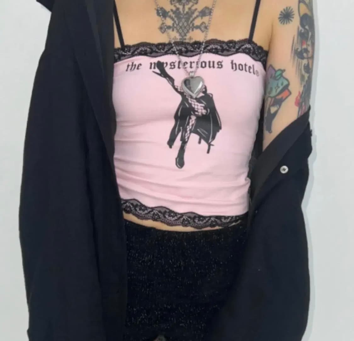 더미스테리어스호텔 레터링 나시 상품이미지2