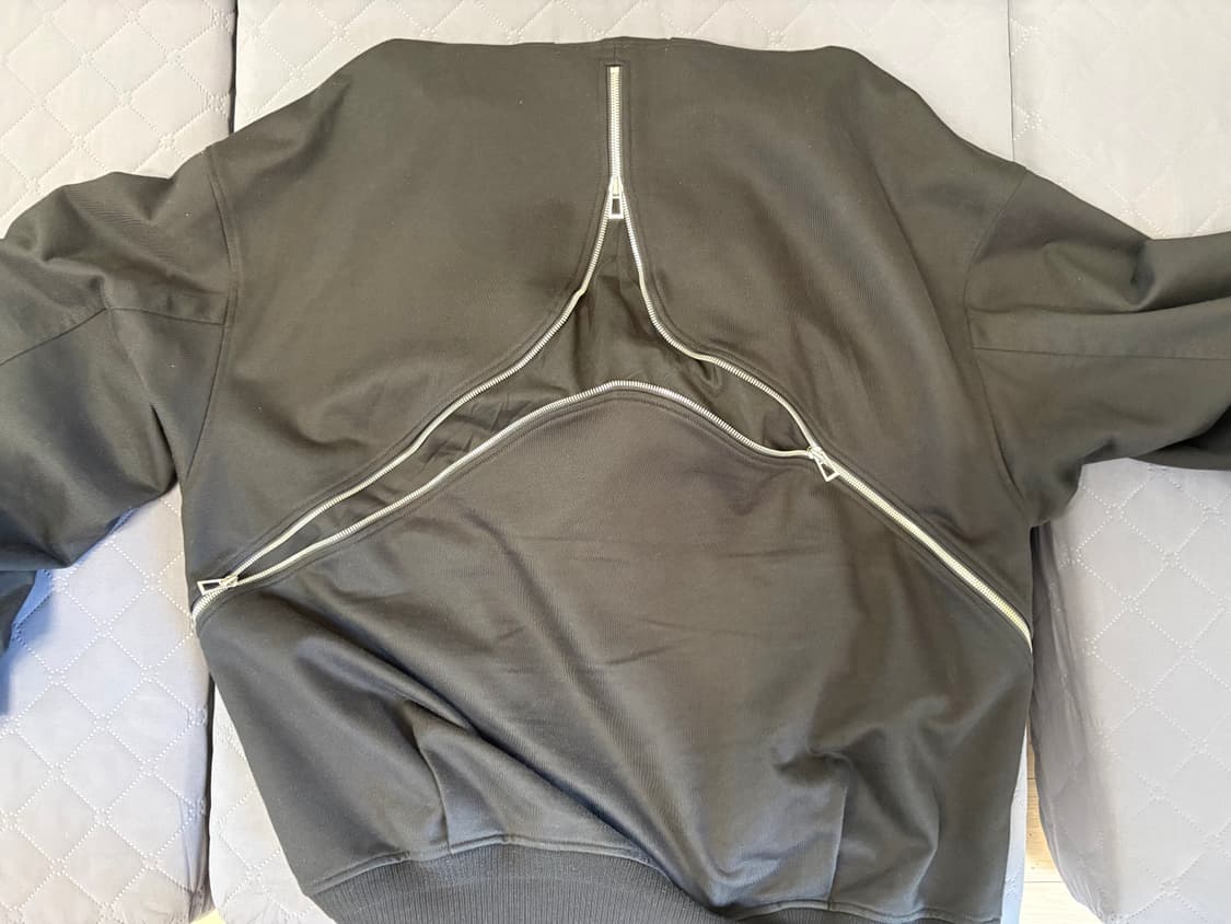 25FW 송지오X엘리엇 에밀 콜라보 크루아제 후드집업 52 상품이미지2