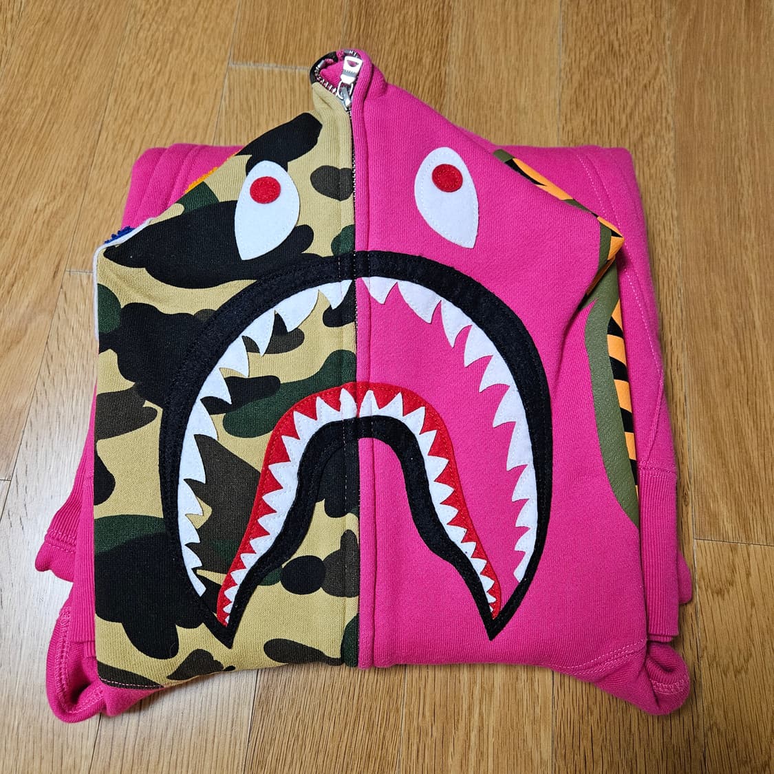 베이프 샤크 후드 집업 티셔츠 M 정품 상품이미지1