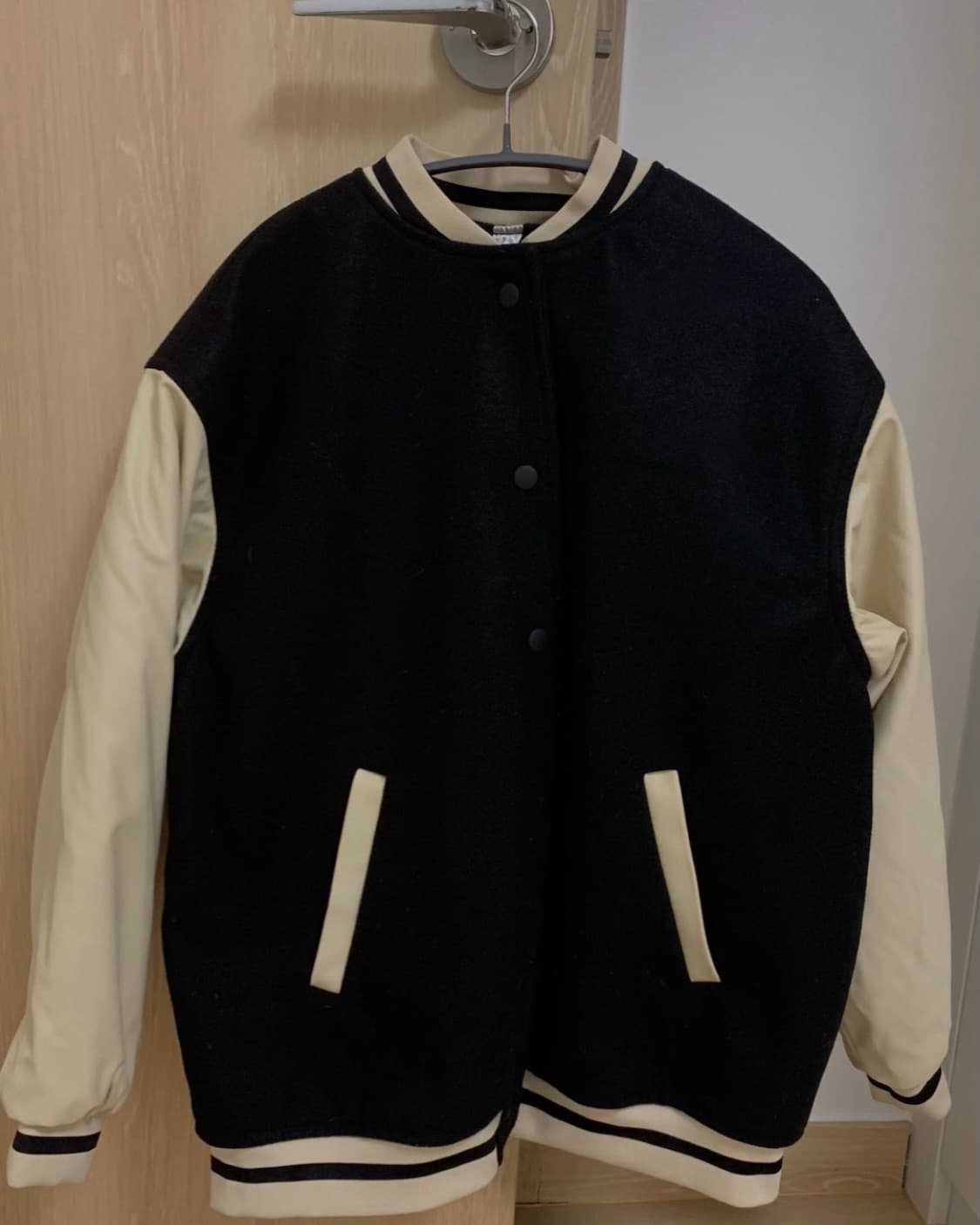 H&M 야구점퍼 상품이미지1