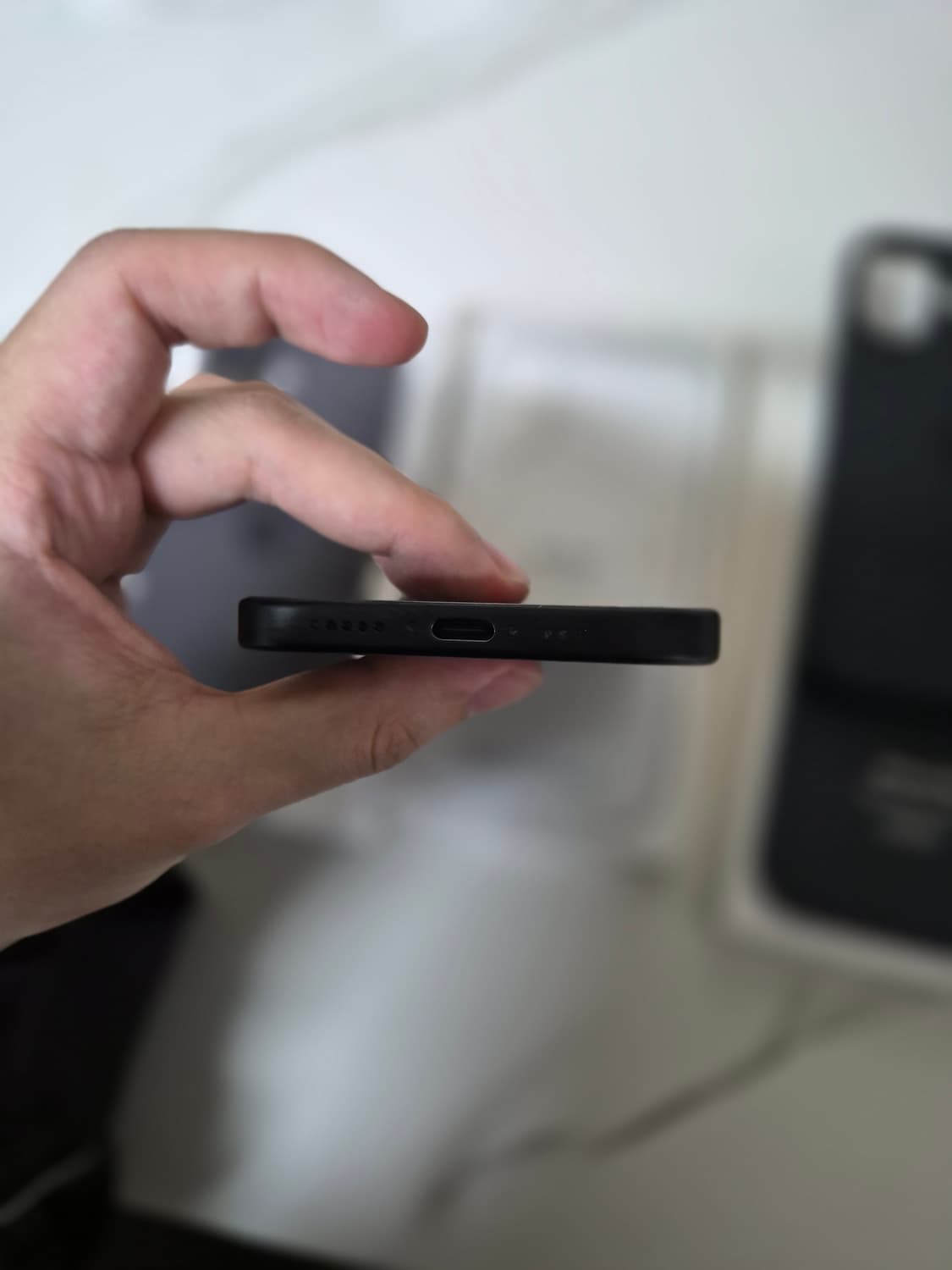 아이폰16 128기가 블랙 + 미개봉 정품 투명케이스 상품이미지6