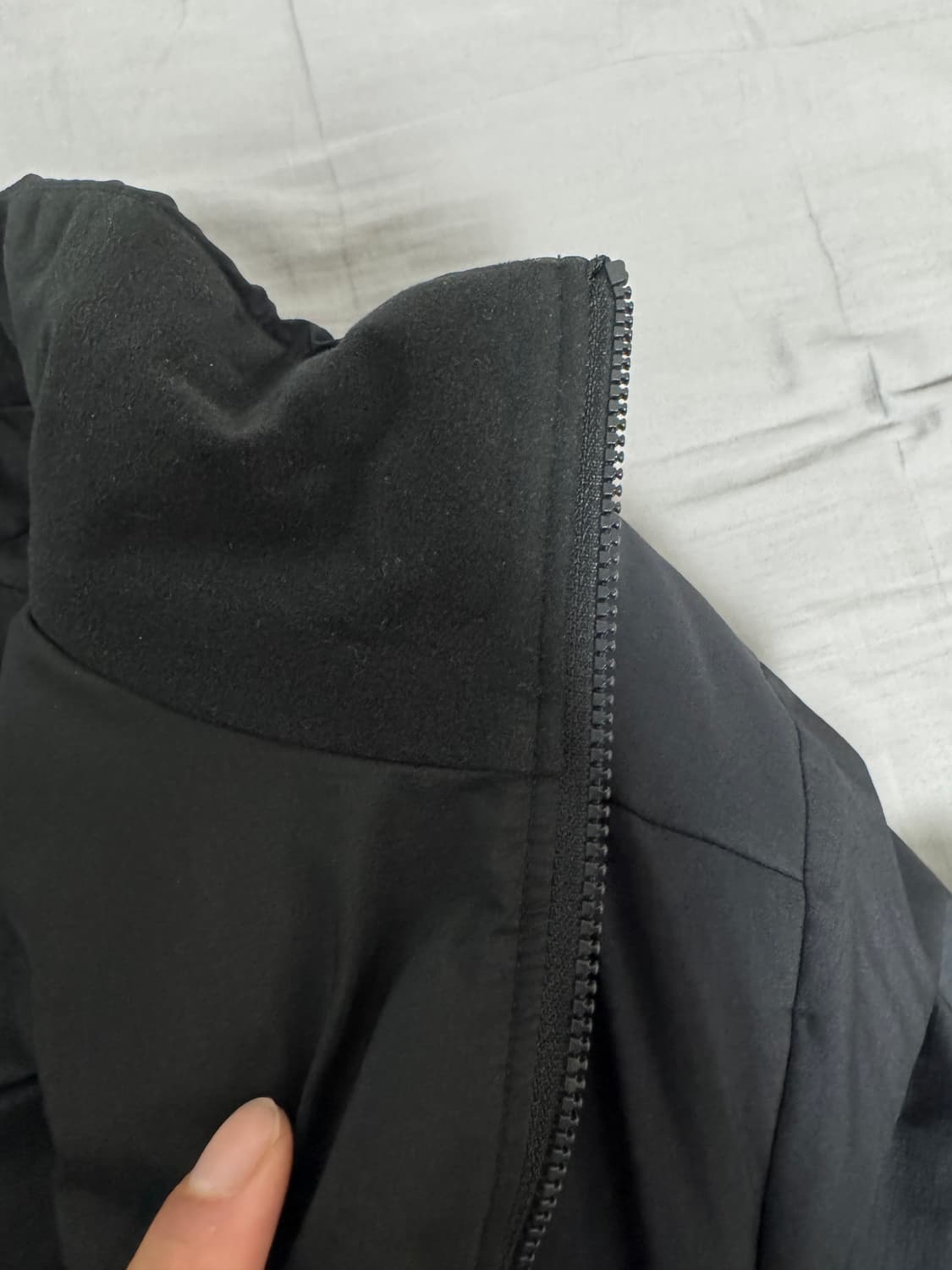 아크테릭스 아톰 AR 논후디 블랙 xl 상품이미지8