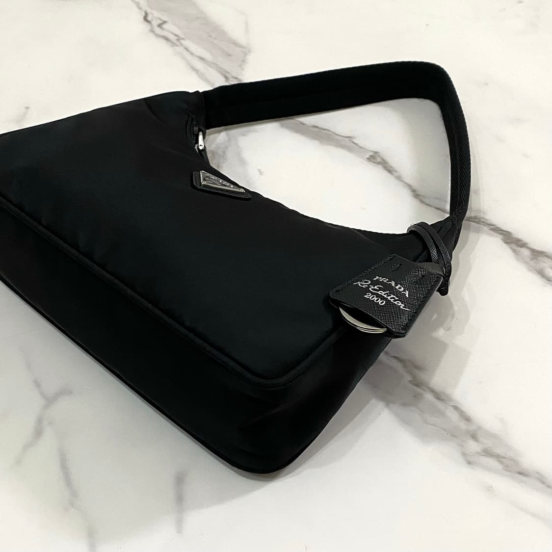 프라다 리에디션 2000 리나일론 테수토 숄더백 블랙 1NE515 상품이미지4
