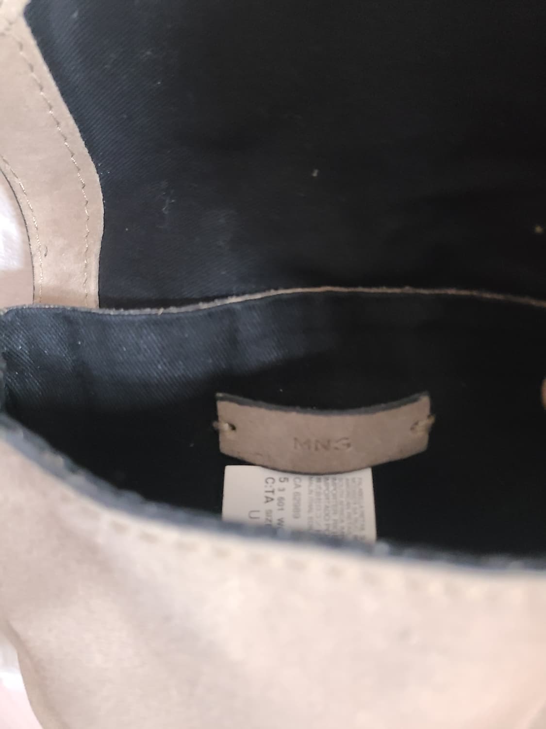 망고 스웨이드 태슬 미니 크로스백 상품이미지5