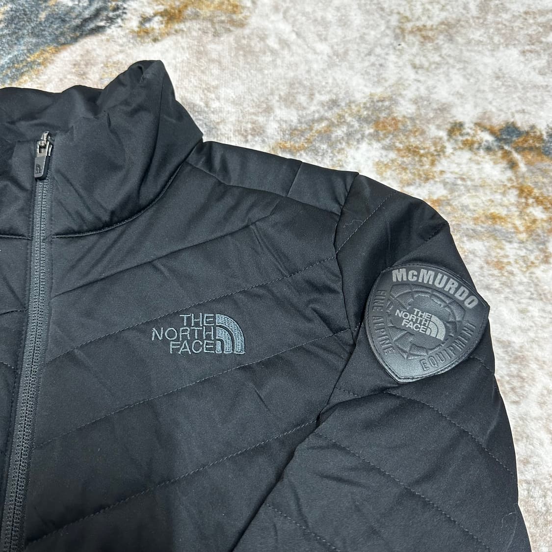 노스페이스 경량패딩 상품이미지4