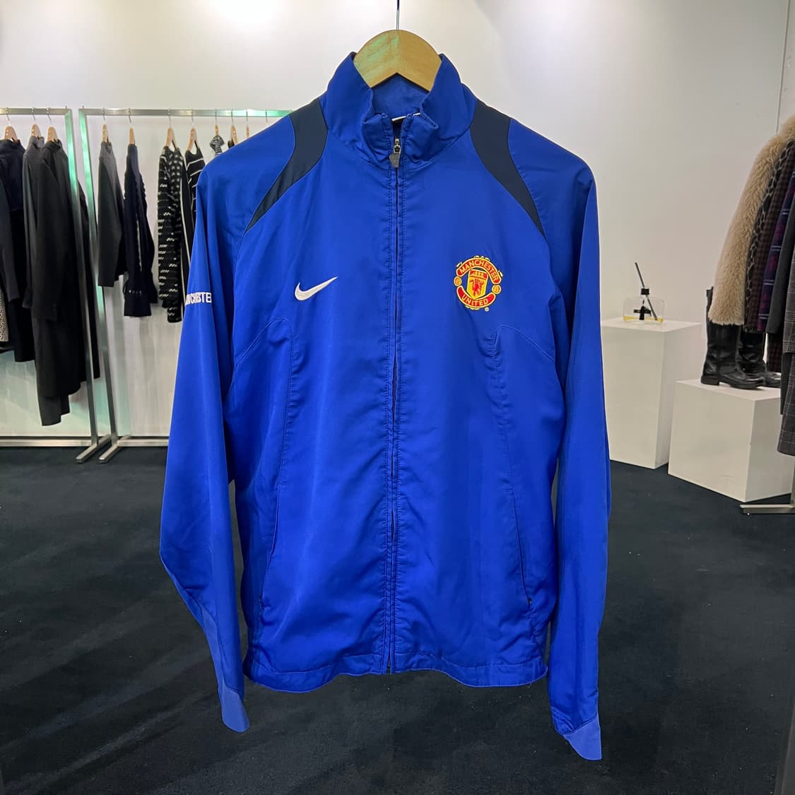[M] 나이키 맨유 05-06 바람막이 트랙자켓 상품이미지1