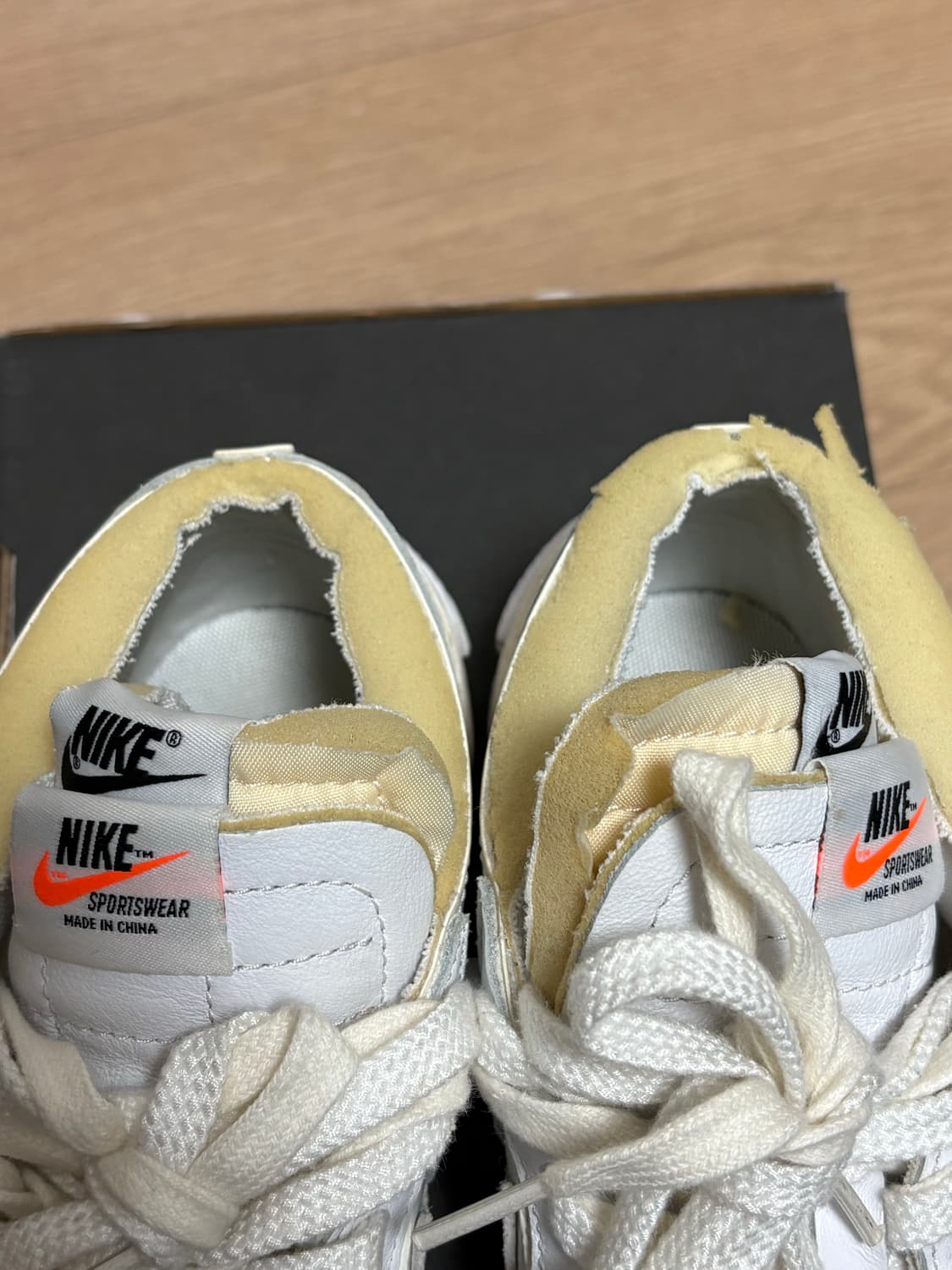 (235)나이키 X 사카이 블레이저 로우 화이트 페이턴트 레더 상품이미지6