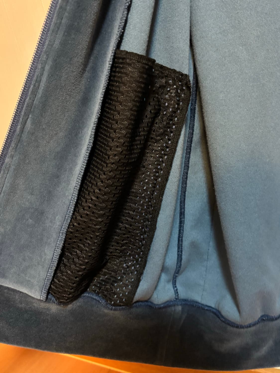 니들스 벨루어 RC 트랙자켓_스모크블루_S 상품이미지6