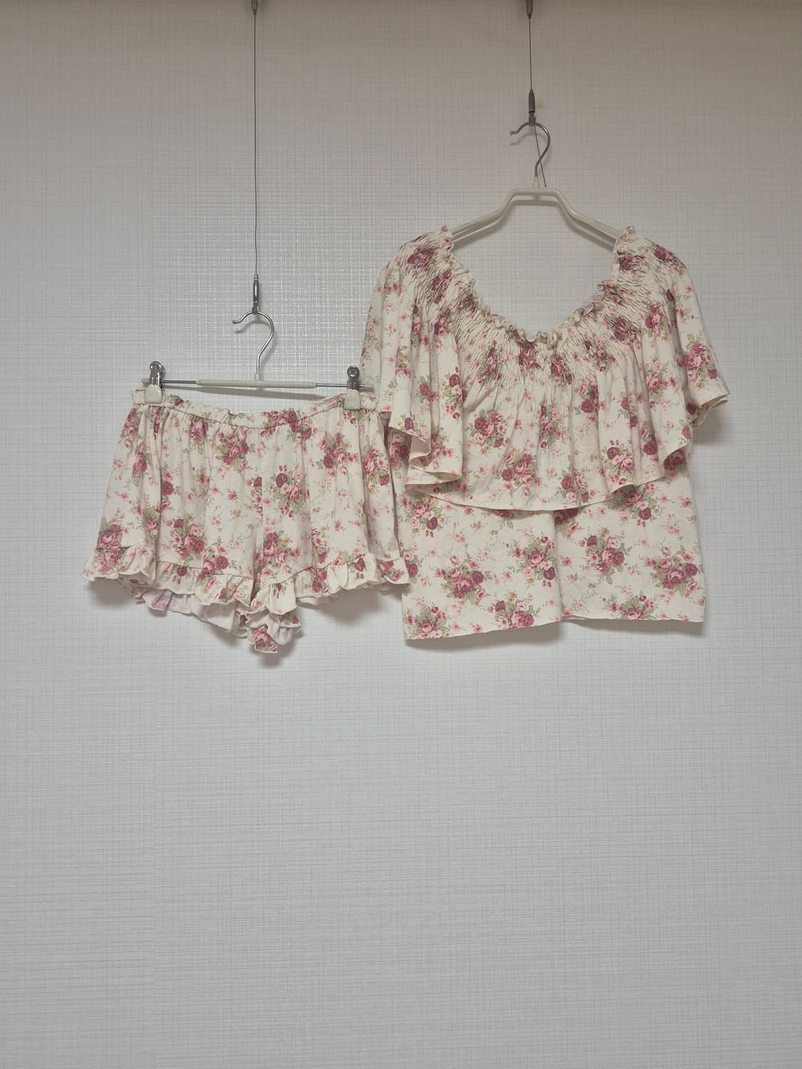 리즈리사 Chambre a couche 수선템 플로럴셋업 아이보리 상품이미지1