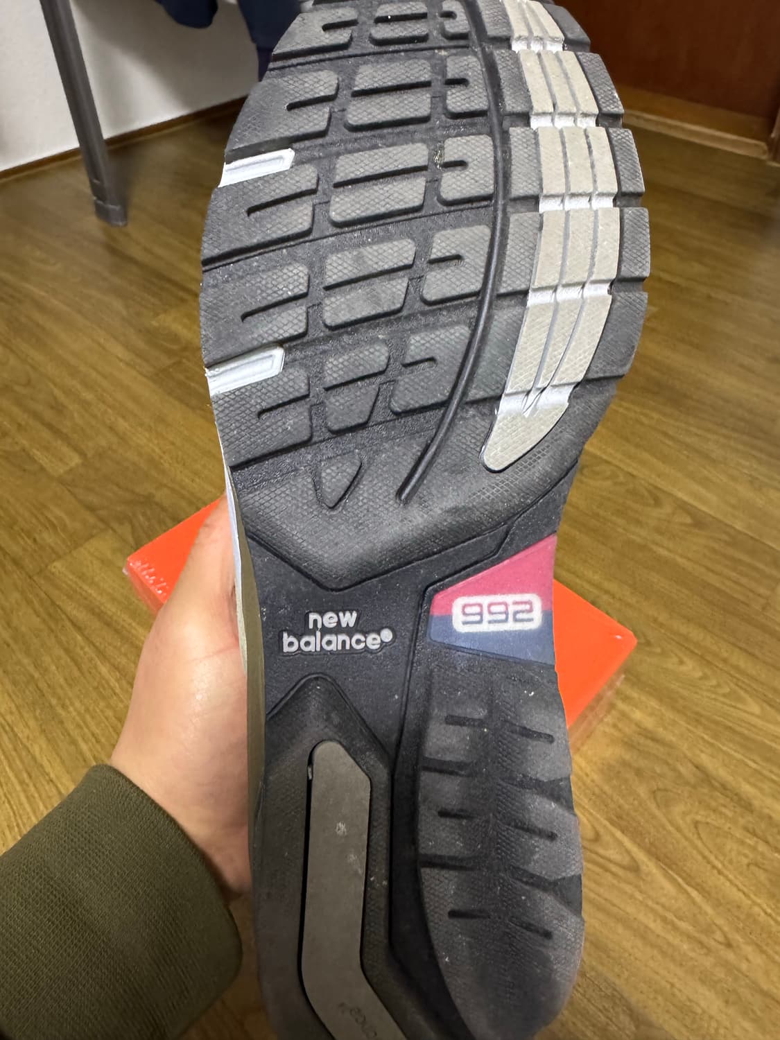 뉴발란스 992 다크 카모 코버트 그린 상품이미지4