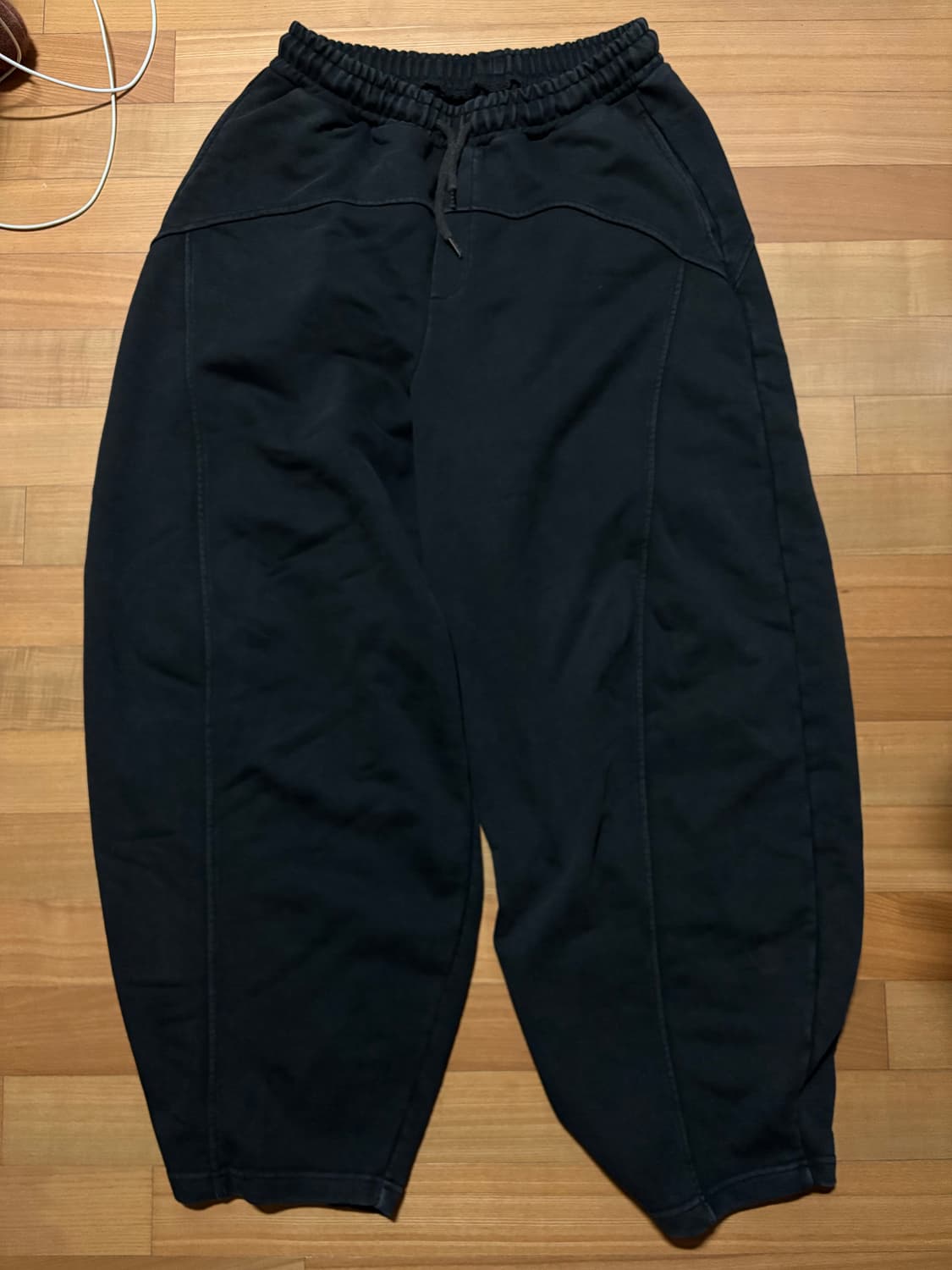 인템포무드 볼드 벌룬 스웻 팬츠 상품이미지4