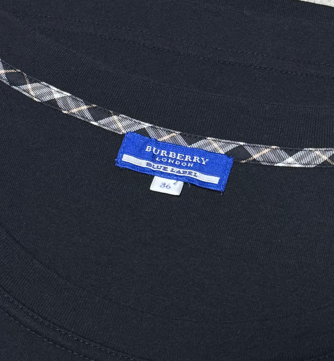 Burberry 버버리 블루라벨 빅로고 블랙 반팔 상품이미지5