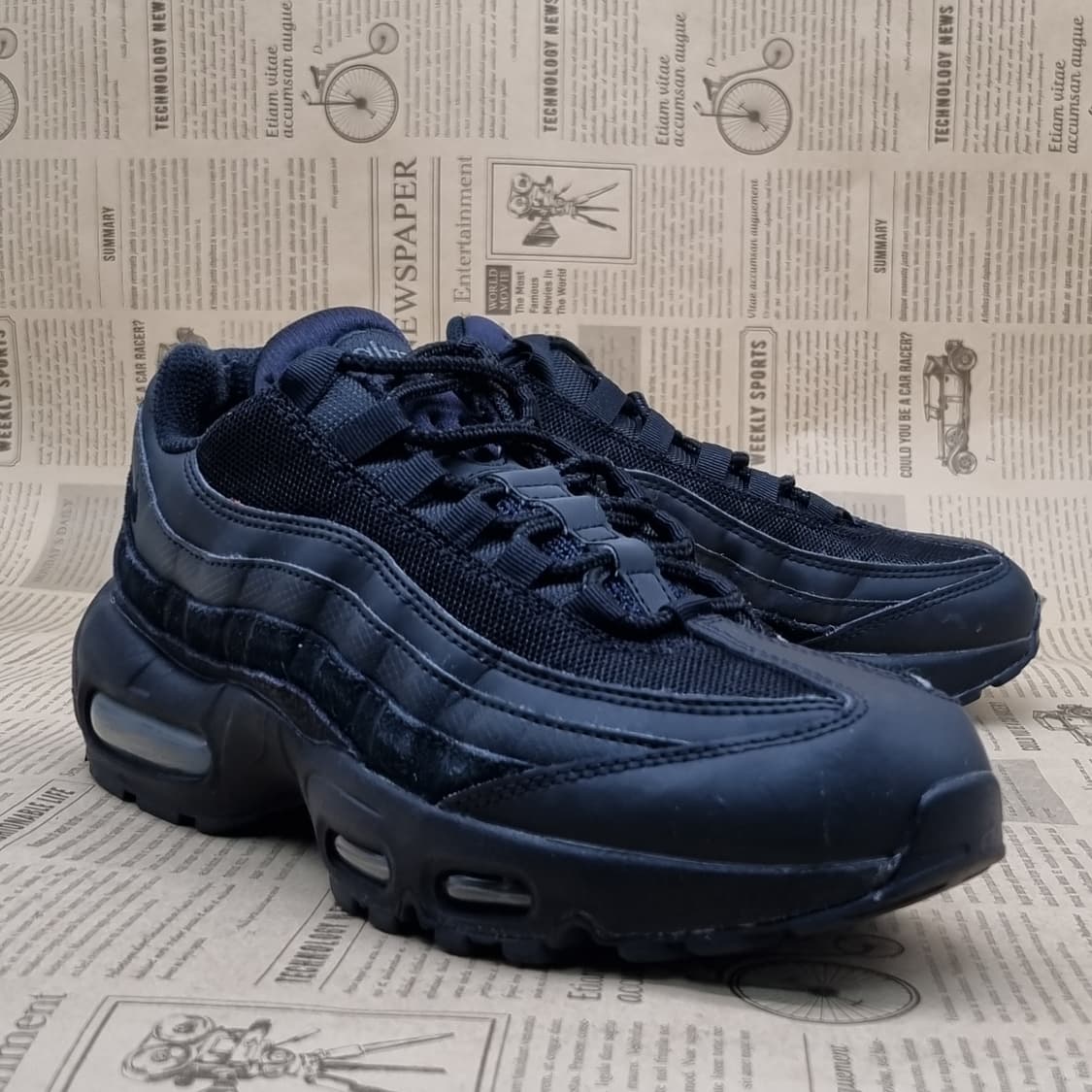 나이키 에어맥스 95 트리플블랙 운동화250 상품이미지1