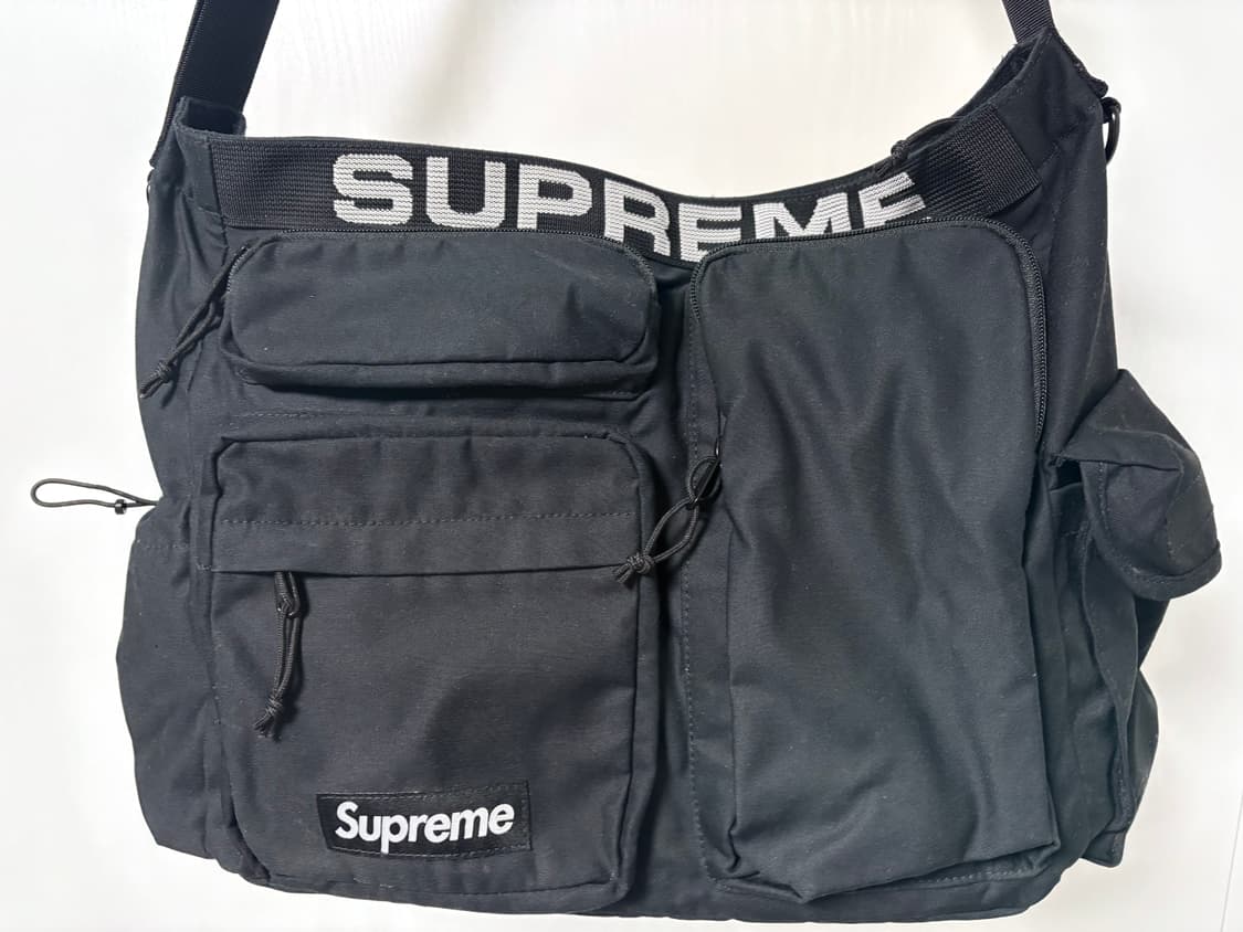 슈프림 필드 메신저 백 23SS 상품이미지1