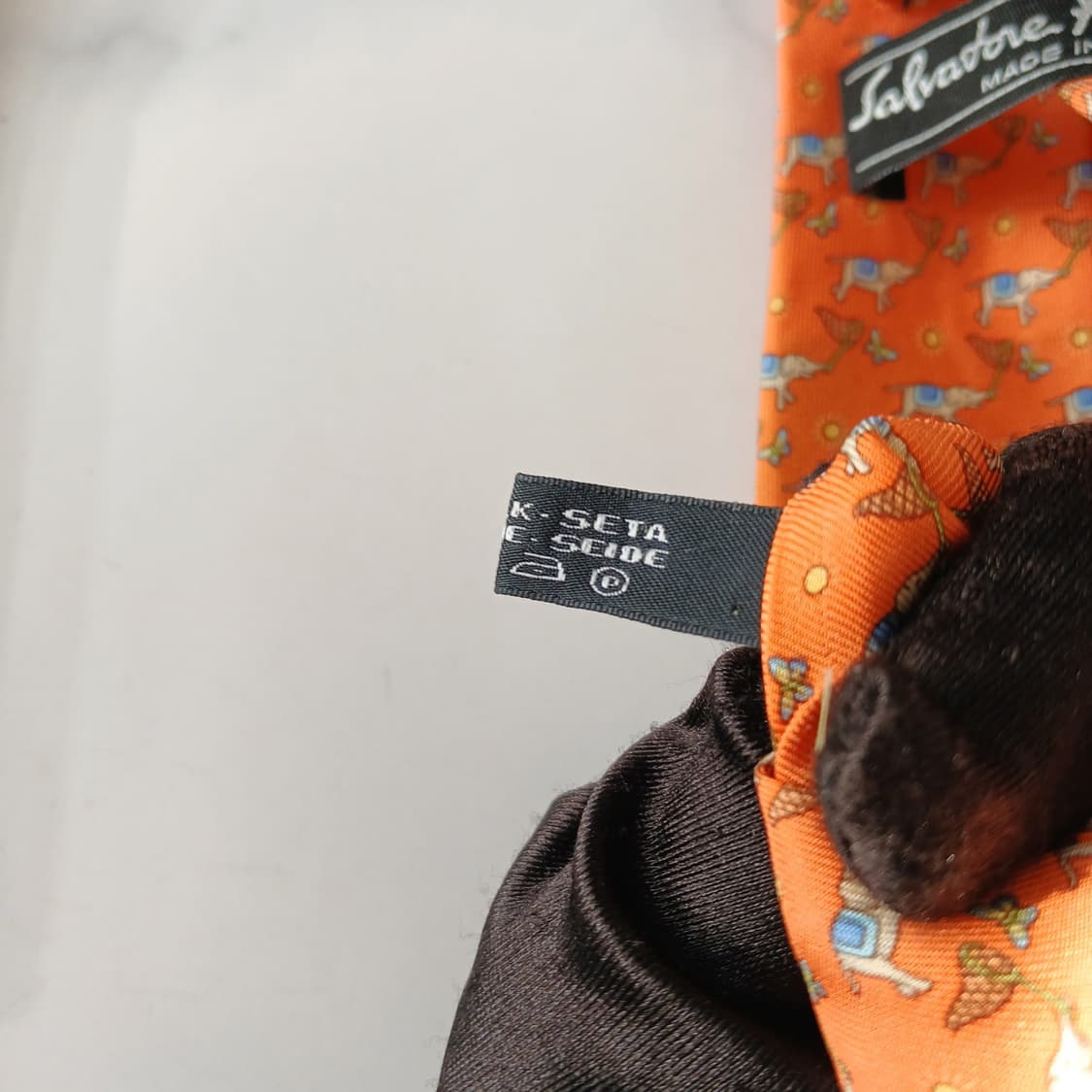 페라가모 실크 오렌지 행운 모티브 넥타이 9.5cm A+등급 A19614 상품이미지9