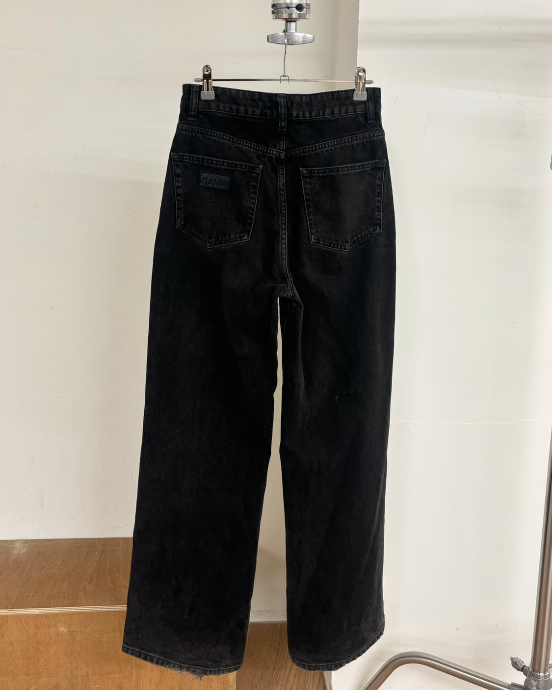 가니 블랙 와이드 레그 청 팬츠 상품이미지4