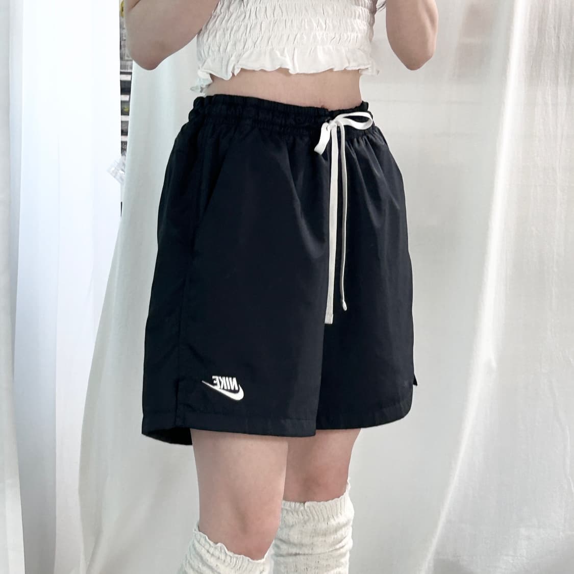 나이키 자수로고 블랙 반바지 상품이미지4