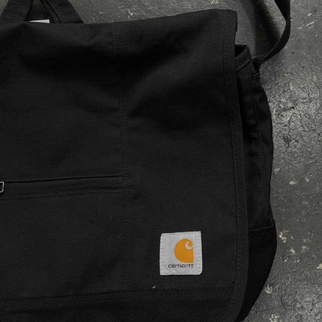 칼하트 메신저백  상품이미지2