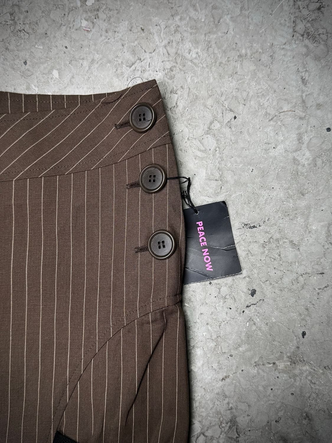 Peace Now – Pinstripe Strap Shorts 상품이미지2