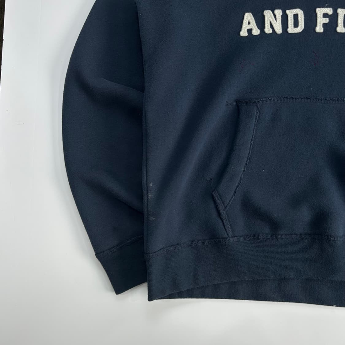 Abercrombie 아베크롬비 스펠아웃로고 네이비 후드티 상품이미지5