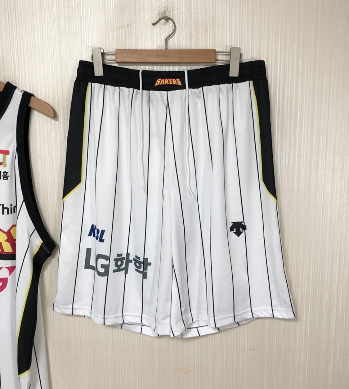 KBL 데상트 창원 LG세이커스 유니폼2XL/쇼츠3XL 상품이미지8
