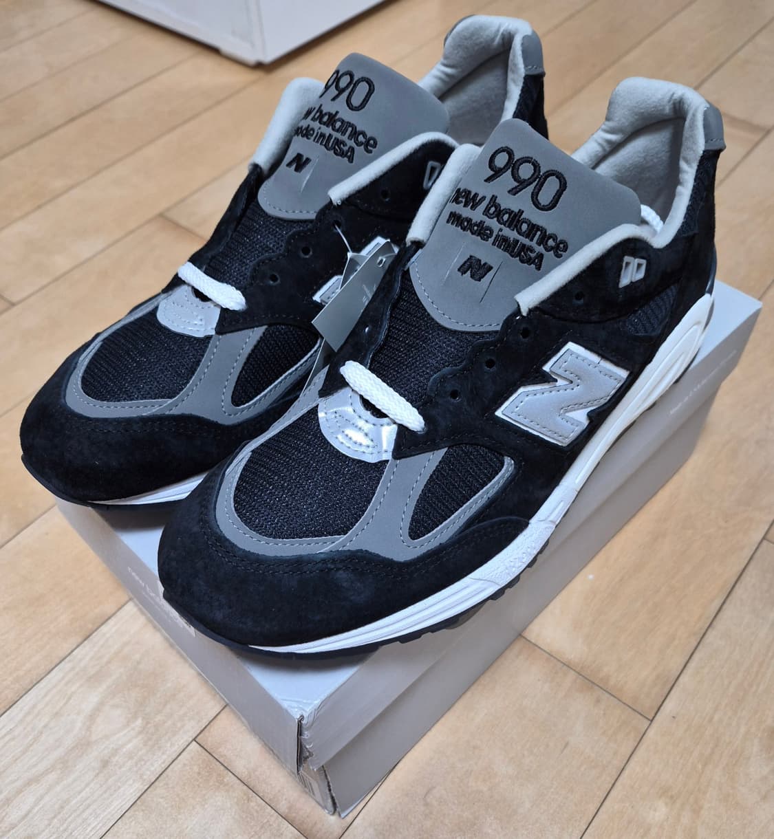[새상품]뉴발란스 990v2 블랙 275mm 상품이미지1