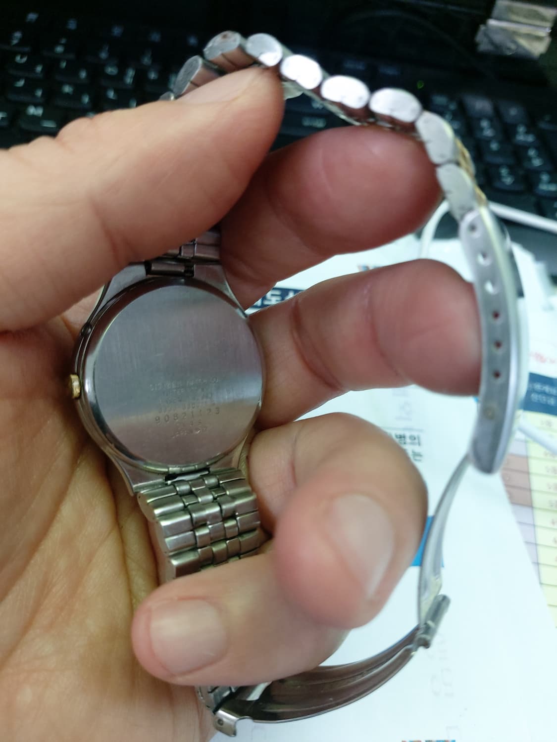 씨티즌 쿼츠 콤비 남성 시계 상품이미지3