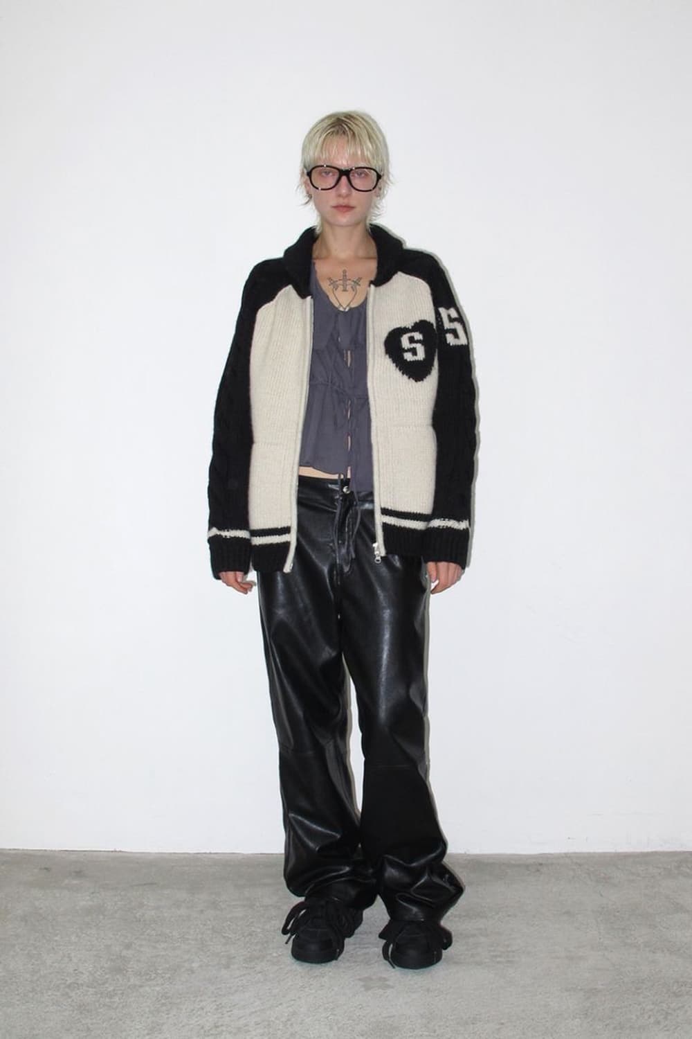 썬번프로젝트 코위찬 케이블 자켓 울니트래글런자카드가디건배색나그랑꽈배기하트 상품이미지4