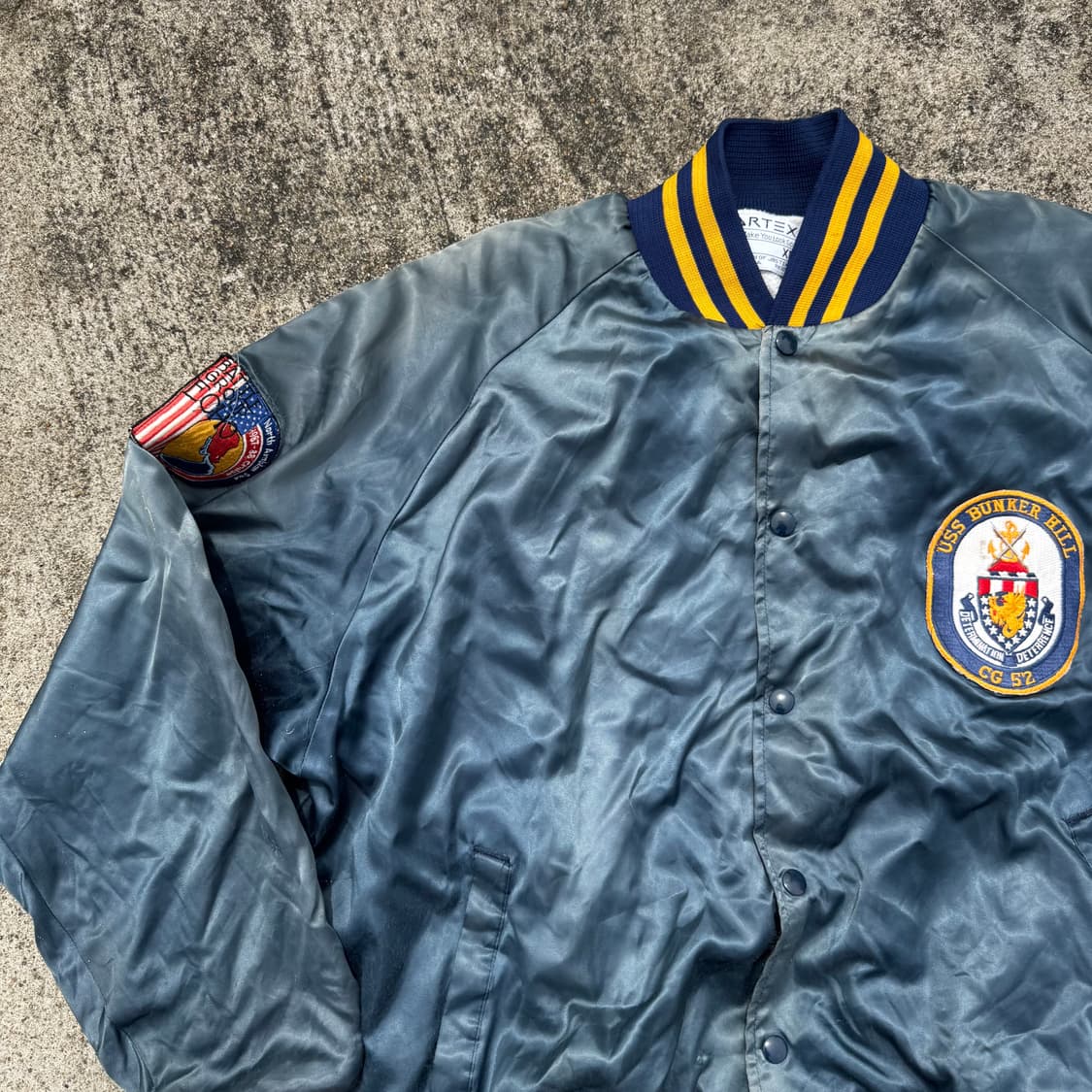 [XL] 90s Artex Bunker Hill 사틴 자켓 상품이미지3