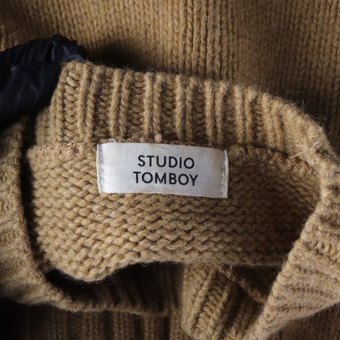 스튜디오 톰보이 울 혼방 루즈핏 라운드 니트 F 상품이미지5