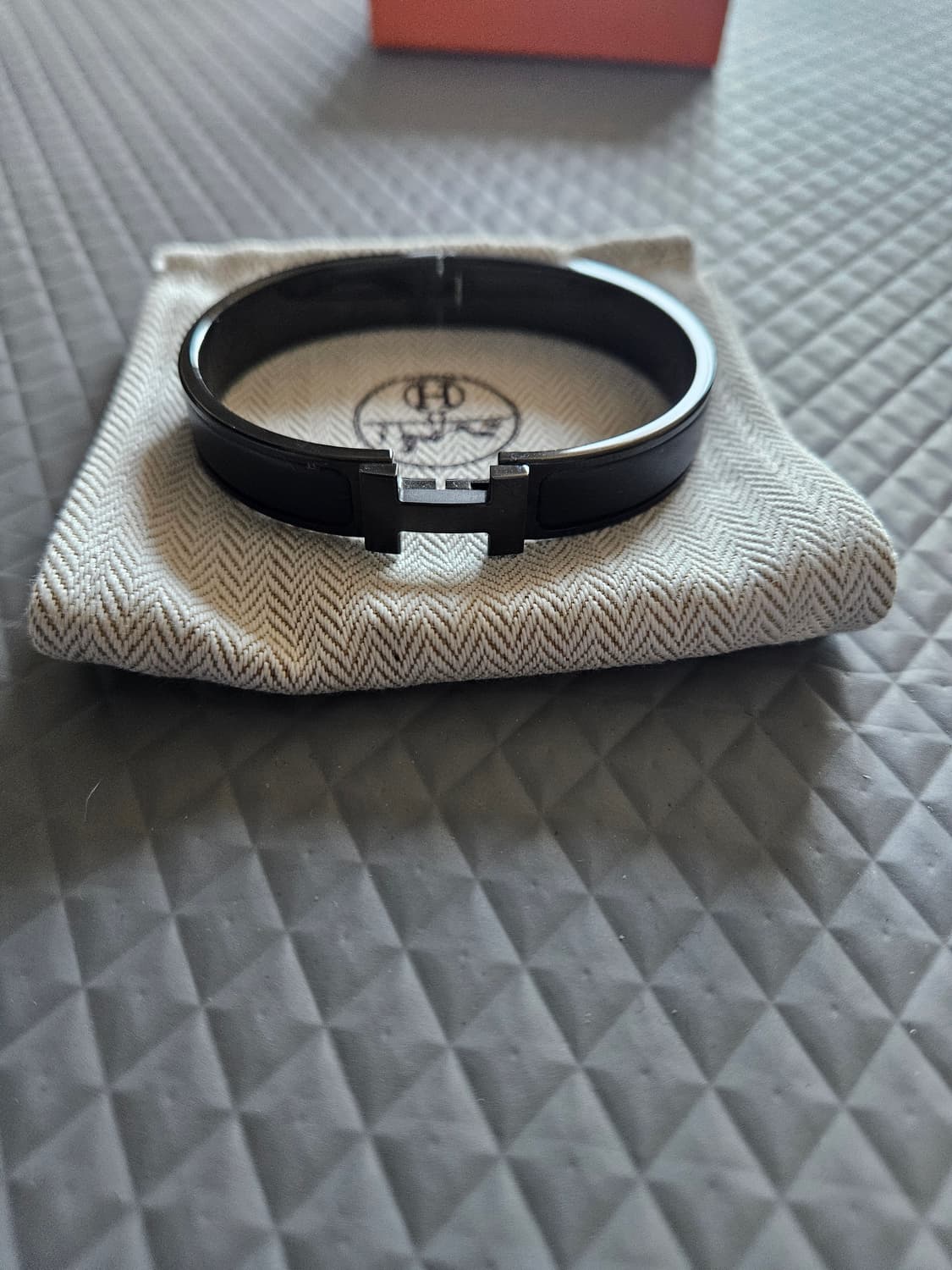 에르메스 클릭아슈 브레이슬릿 쏘 블랙 하드웨어 & 누아 매트 T6 상품이미지3