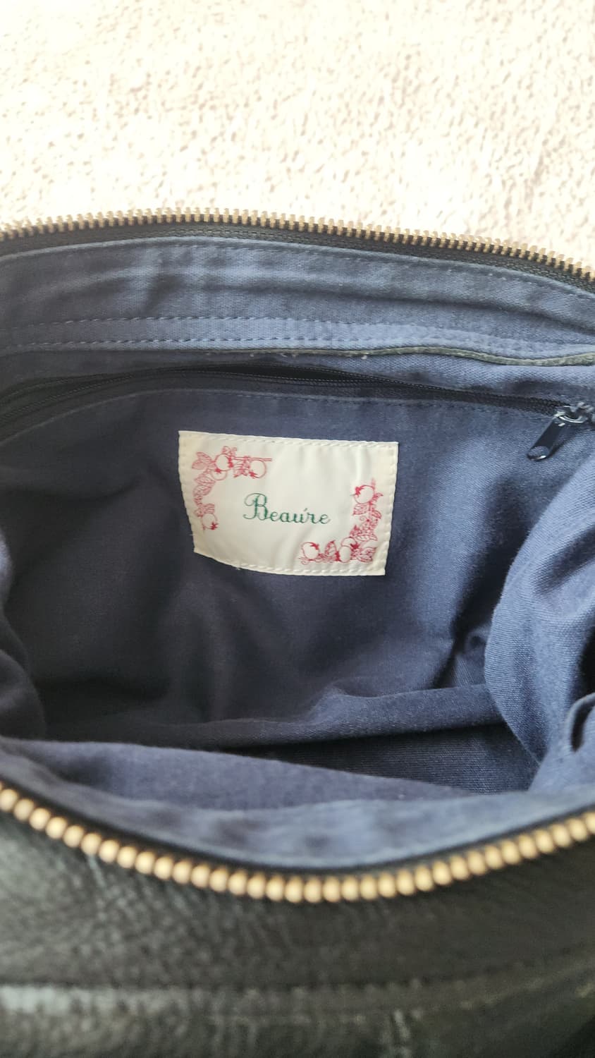 Beaure 뷰레 Y2k  블랙 소가죽 크로스백 상품이미지7