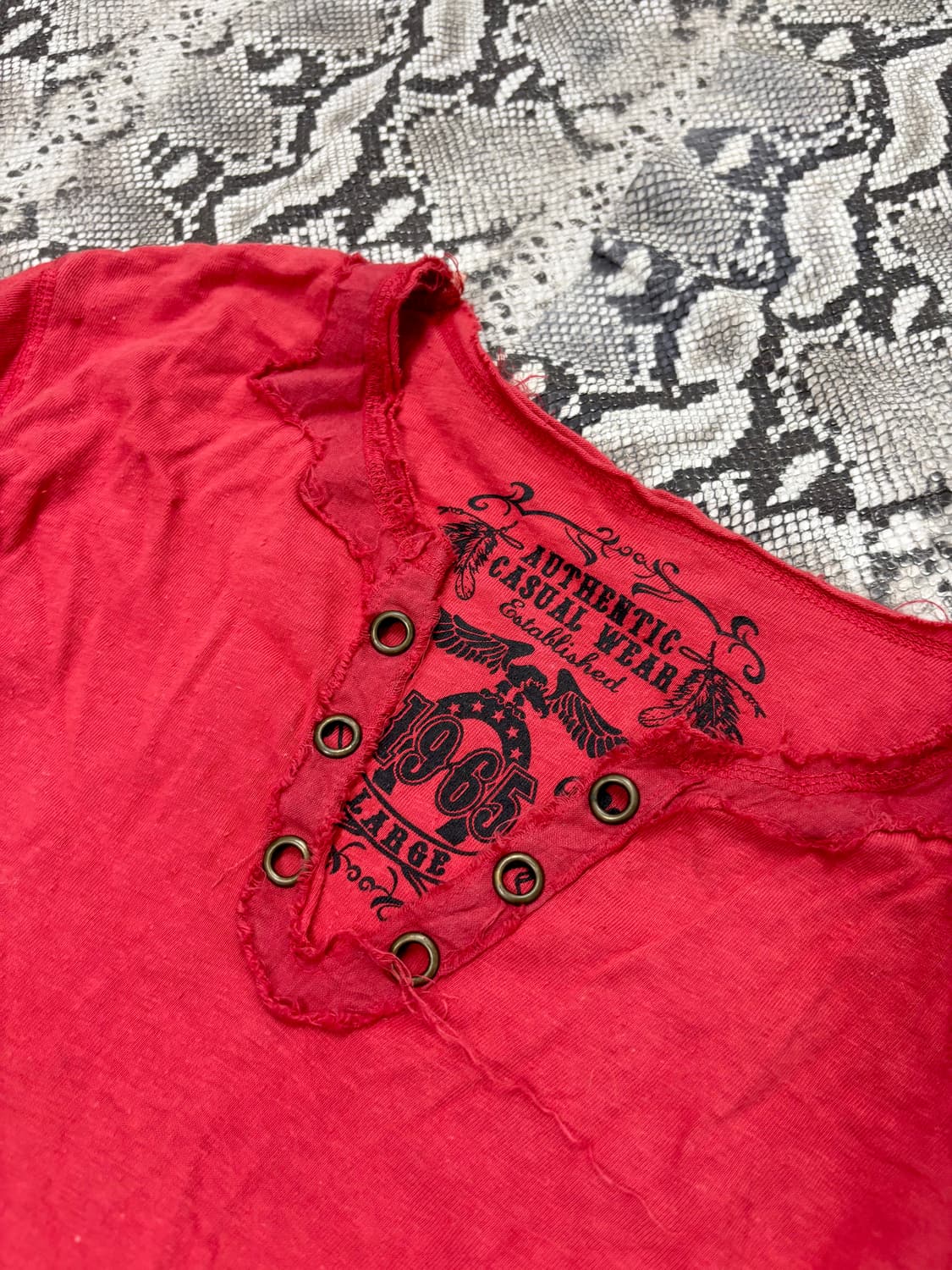 “Authentic” 00’s Design Side Eyelet Tee 상품이미지6