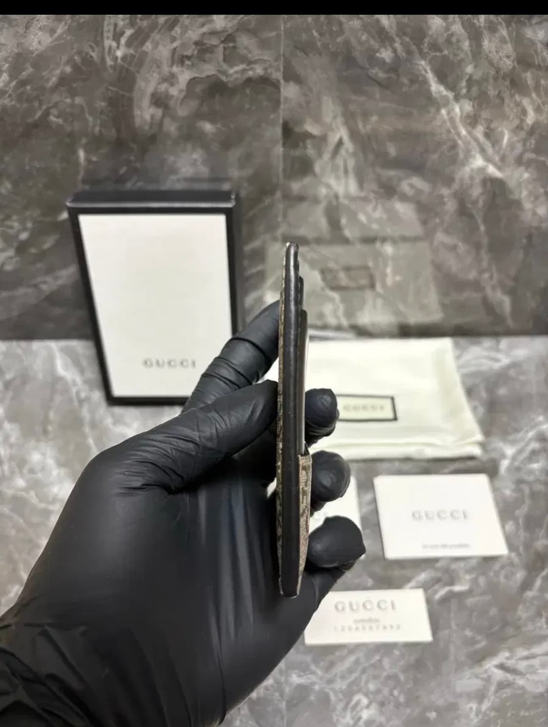 구찌 GG수프림 꿀벌 카드지갑 상품이미지5