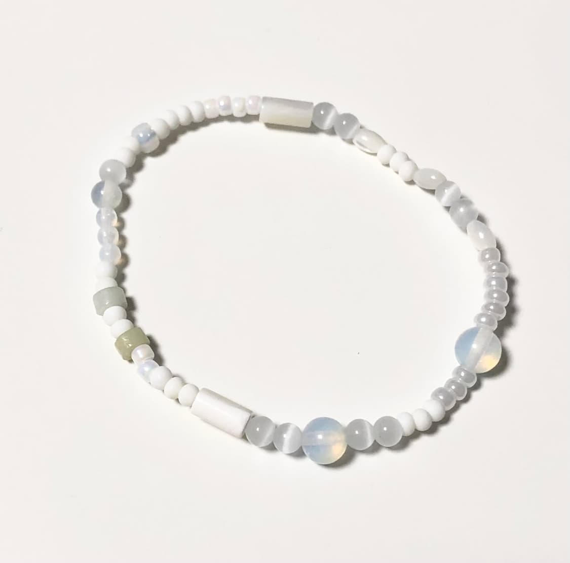흰방울 비즈팔찌 상품이미지1