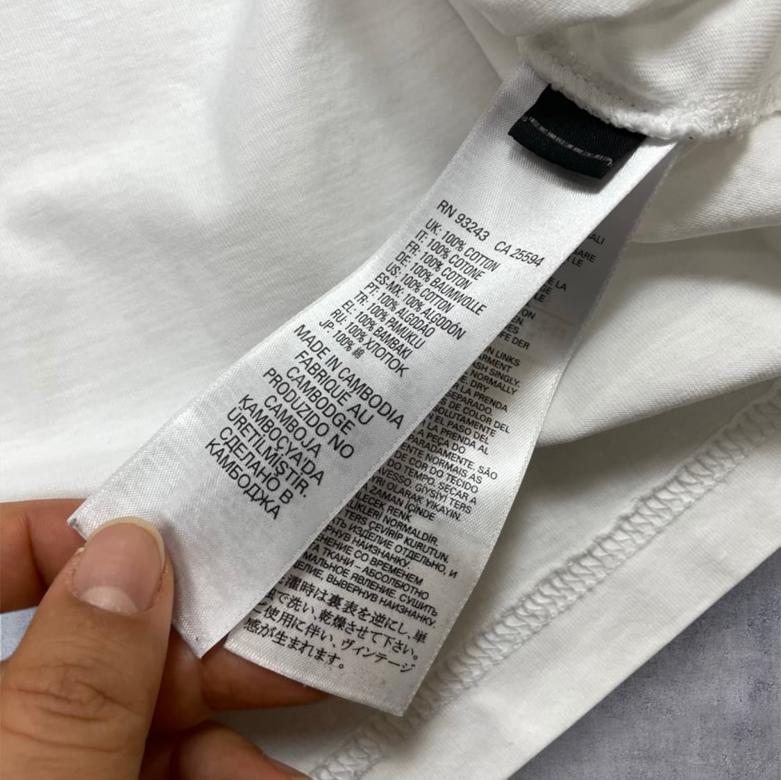 디젤 Diesel 화이트 그래픽 프린팅 긴팔 티셔츠 M 상품이미지4