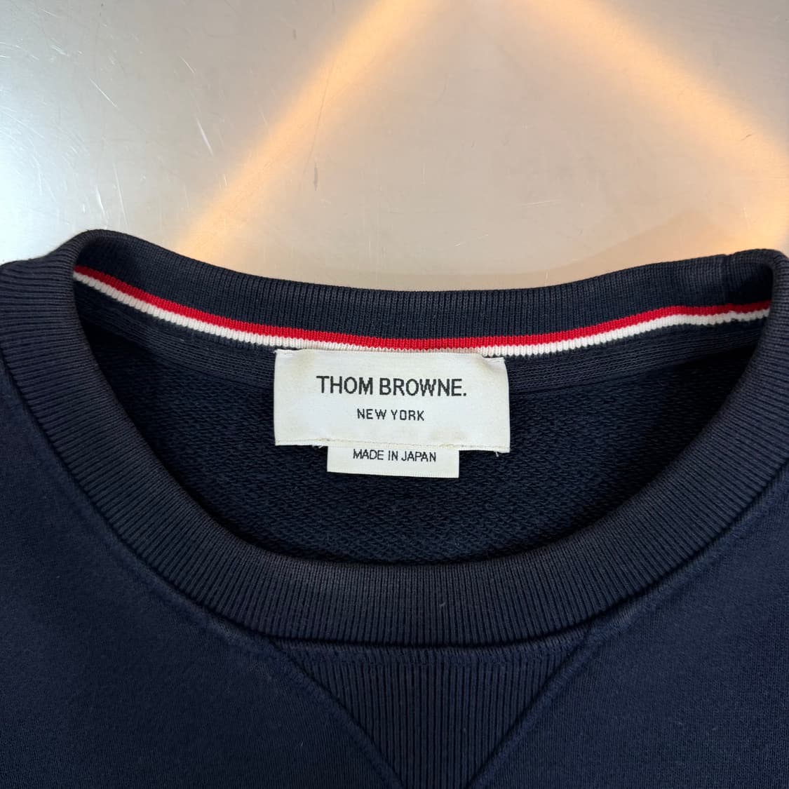 [리오브전포점] 톰브라운 사선 완장 자수 맨투맨 상품이미지4