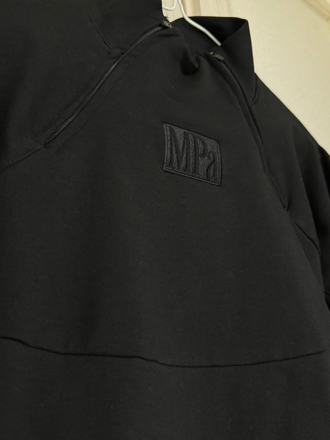 플라스틱프로덕트 MPa SOFT-SHELL HALF ZIP 상품이미지2